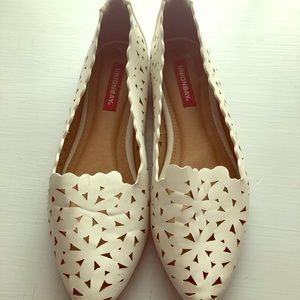 Union Bay white lace cut flats